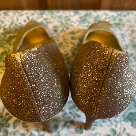 Guess Sparkly Gold Open Toe Platform High Heels - Picture 6 of 8